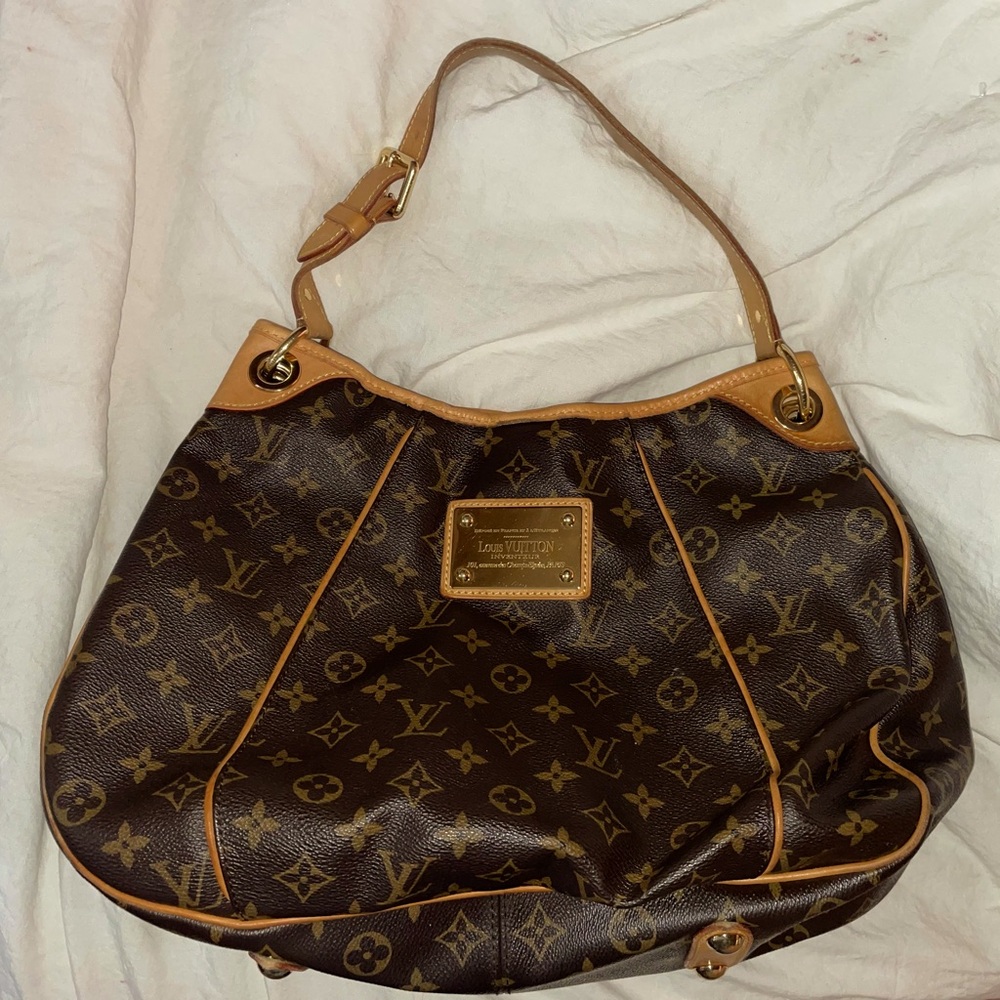 Louis Vuitton Galleria bag